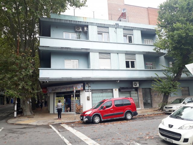Vista frente del edificio 